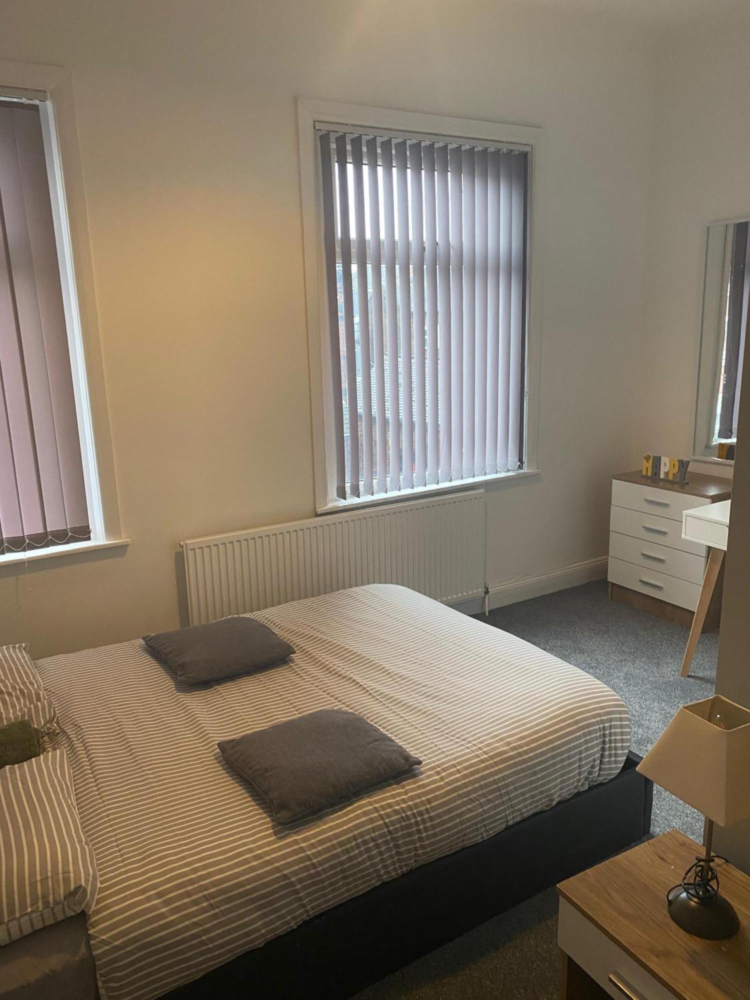 Happy Homes Stoke-on-Trent Εξωτερικό φωτογραφία